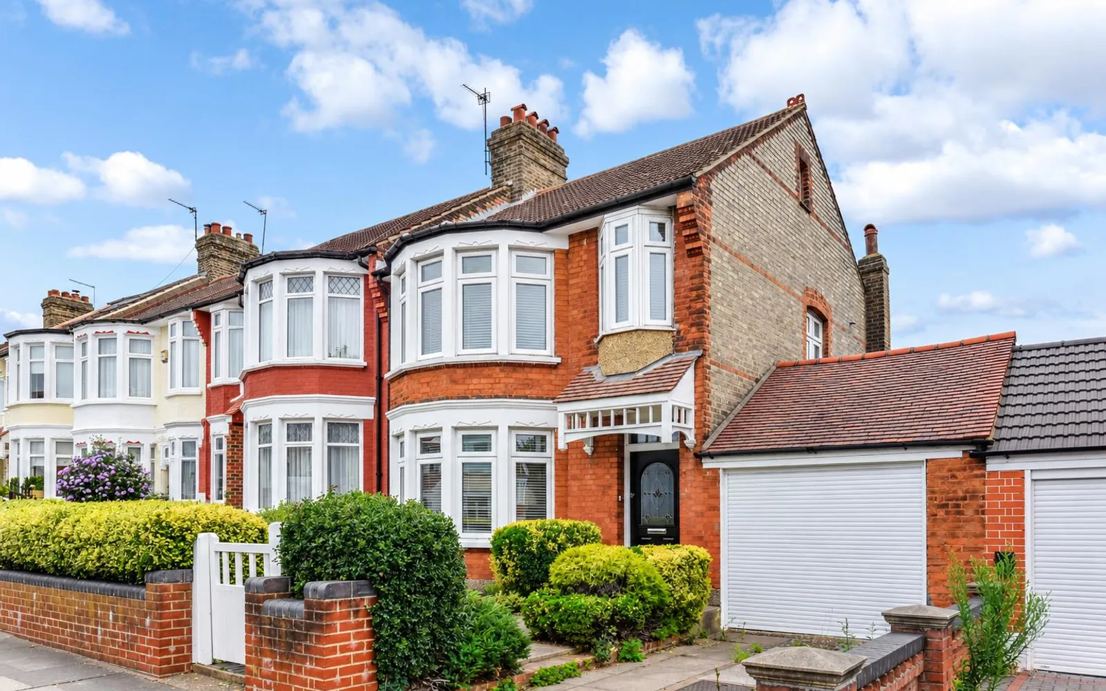 House Hedge Lane in Greater London