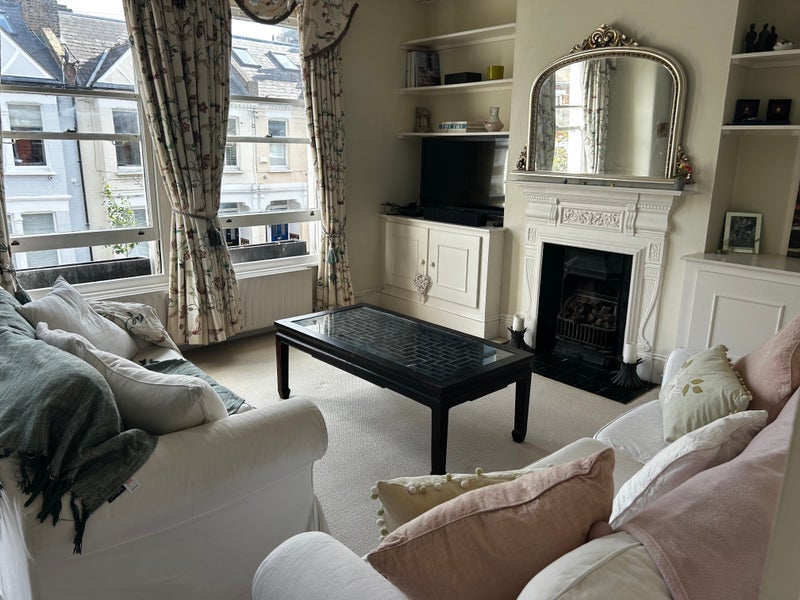 Room Wardo Avenue in Greater London