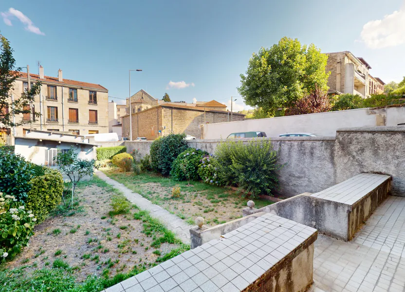 Appartement Rue Malescourt à Saint-Étienne