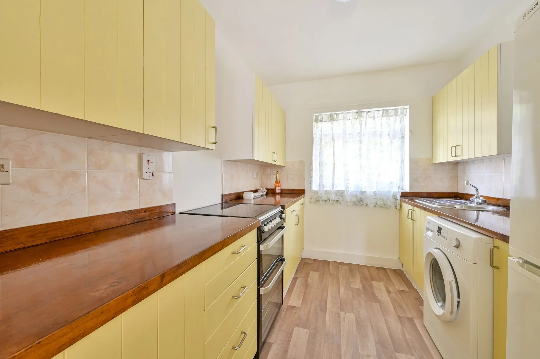 Flat Morden Road in Greater London