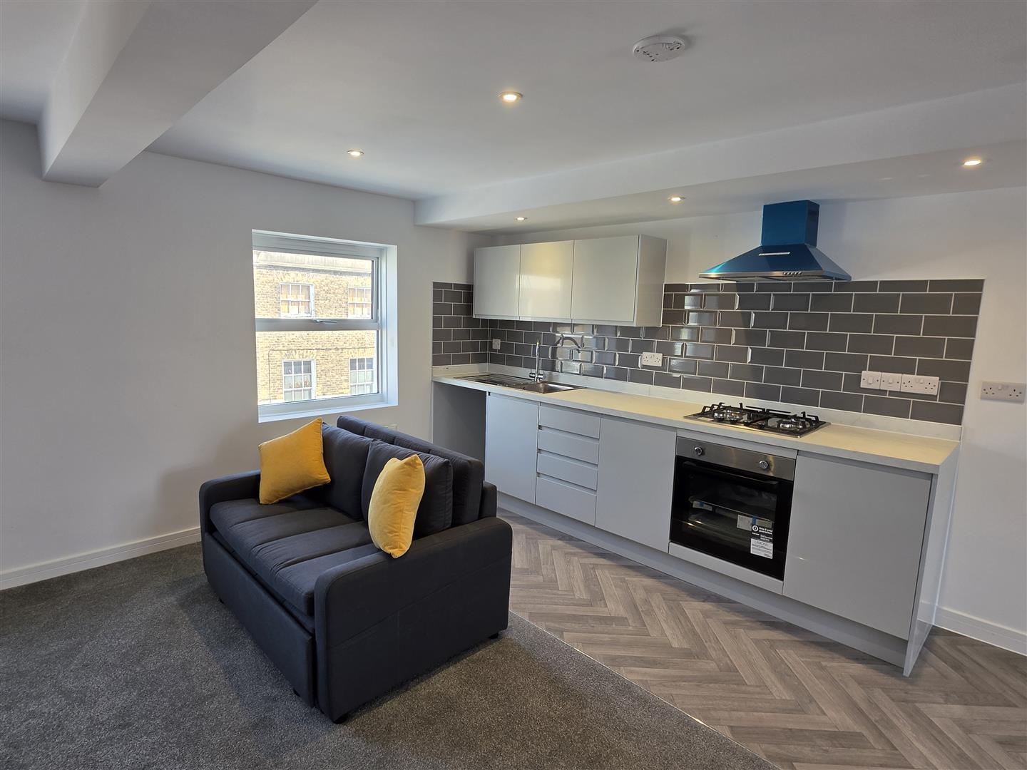Flat Broadway in Borough of Swale