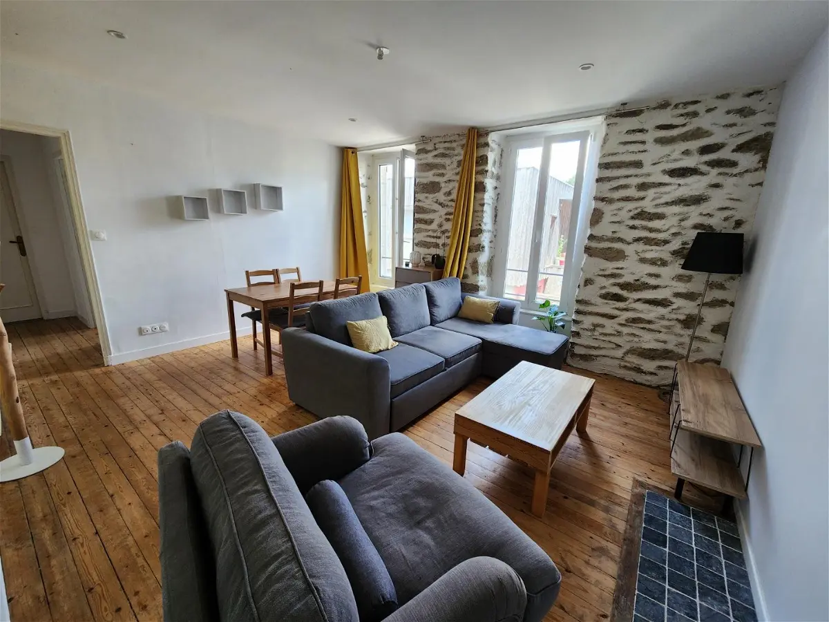 Flat Rue Cosmao Dumanoir in Brest