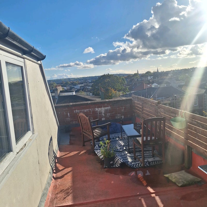 Room Lower Redland Road in Bristol