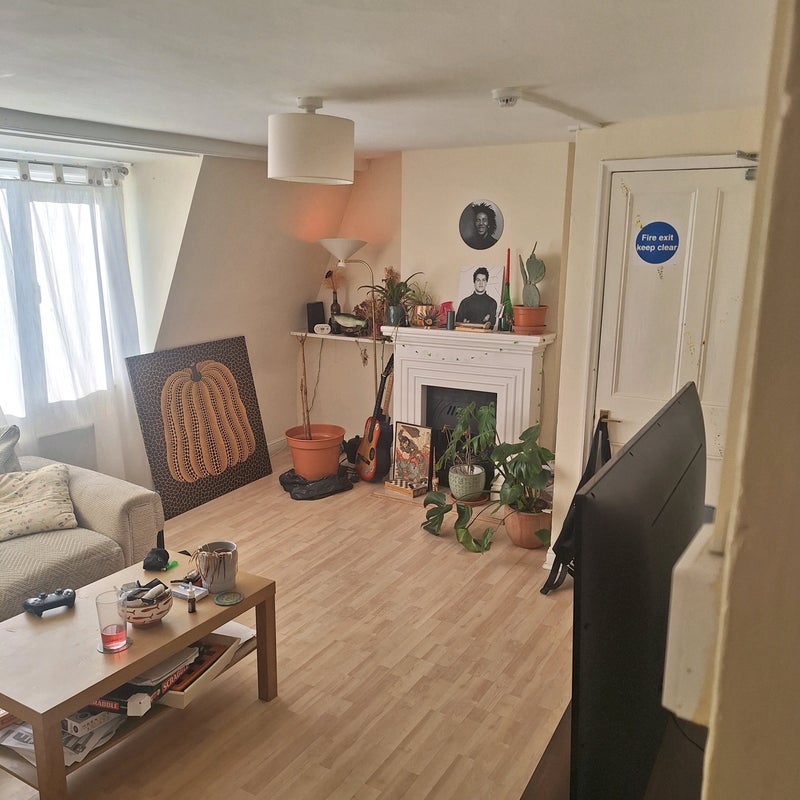 Room Lower Redland Road in Bristol