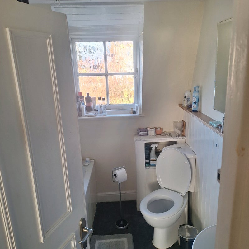 Room Lower Redland Road in Bristol