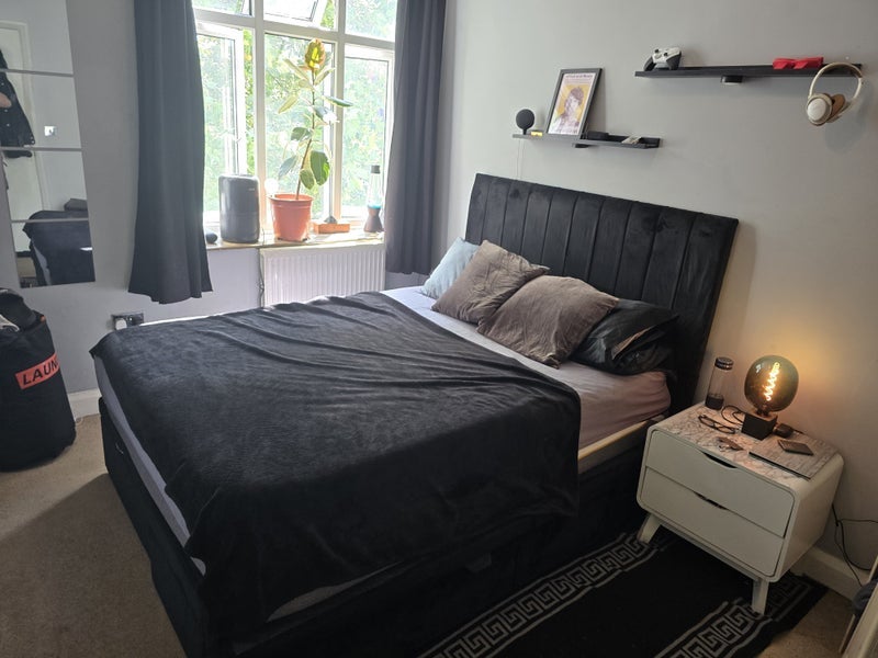 Room Kennington Lane in Greater London