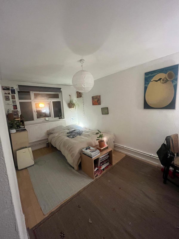 Room Rushmore Road in Greater London