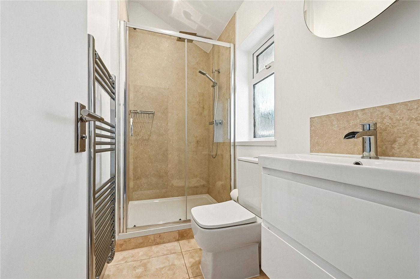 Flat Inchmery Road in Greater London