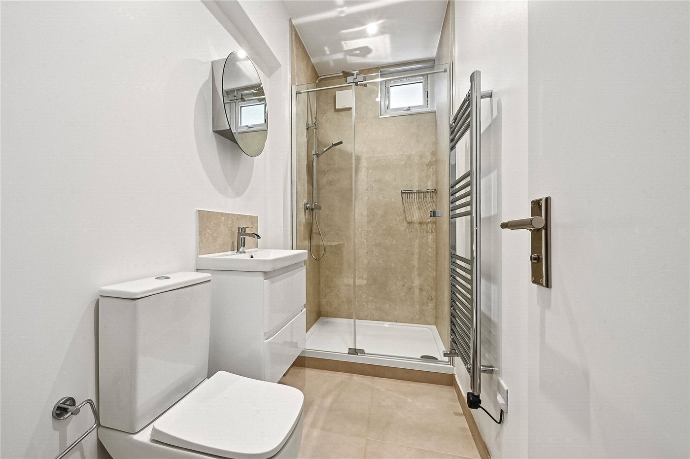 Flat Inchmery Road in Greater London