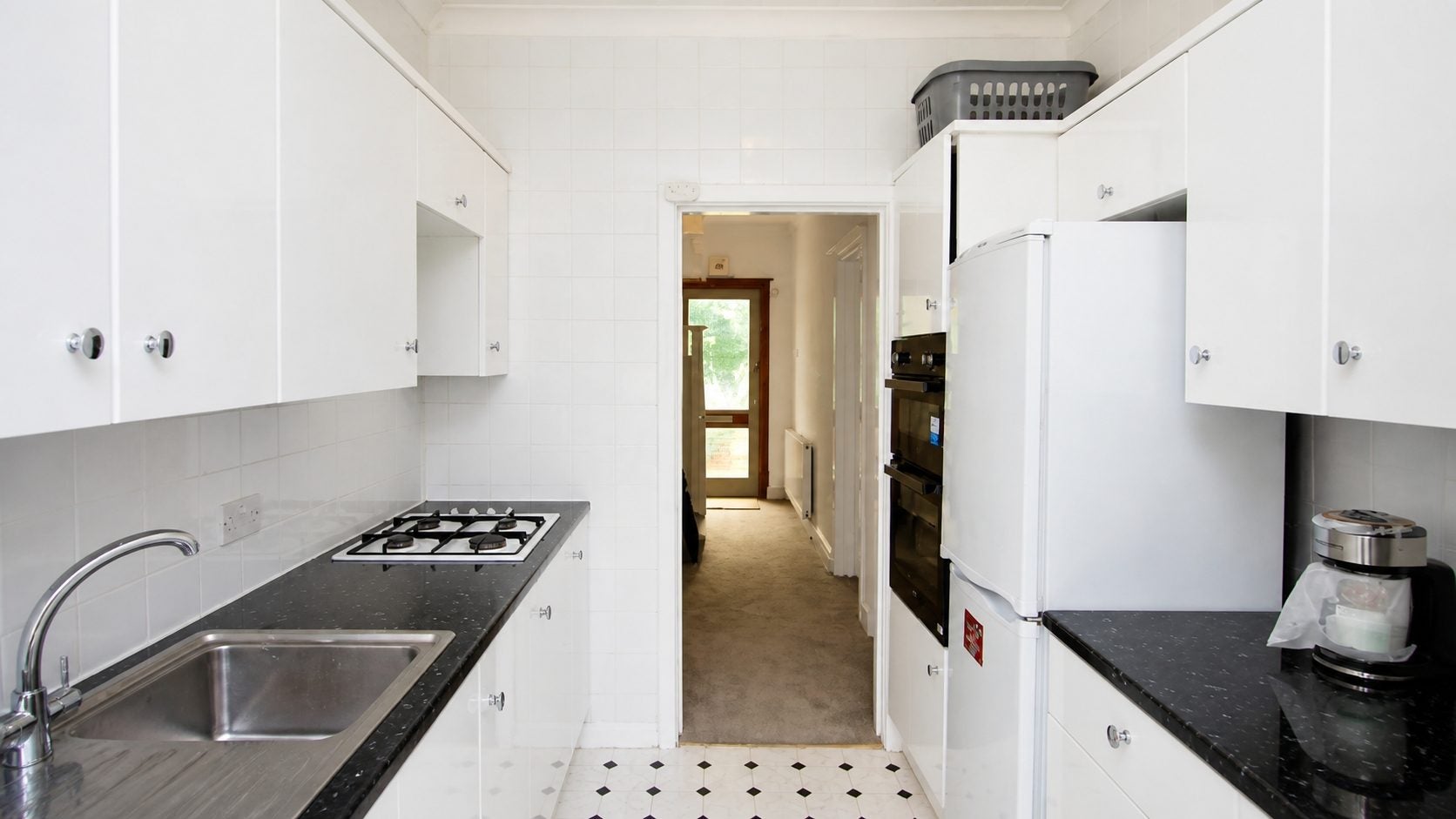 House Bracken Avenue in Greater London