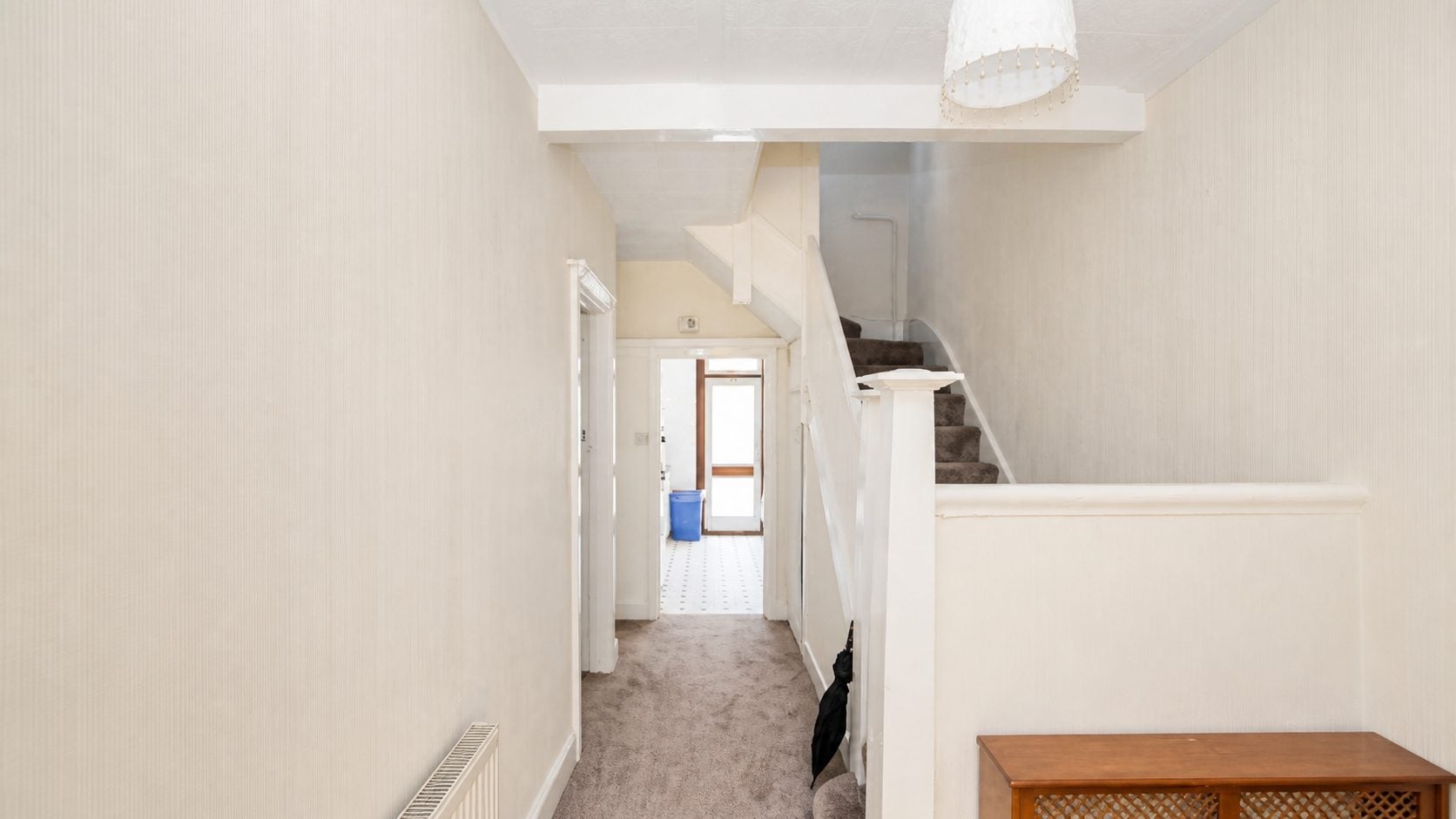 House Bracken Avenue in Greater London