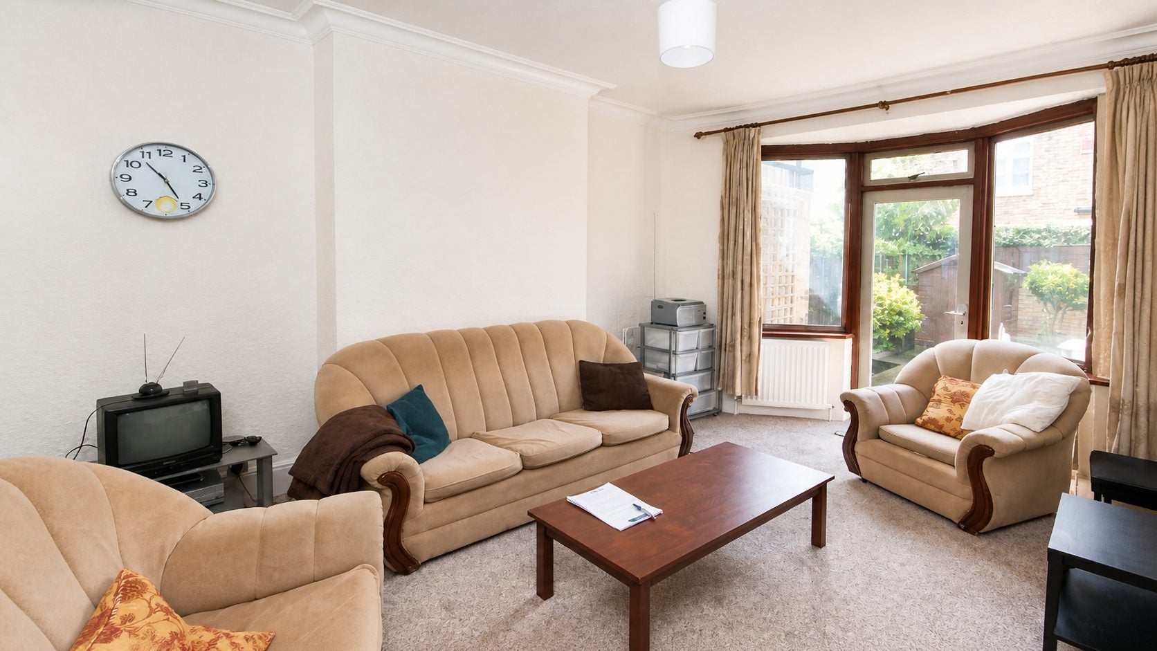 House Bracken Avenue in Greater London