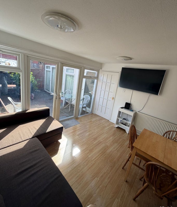 Room Savill Gardens in Greater London
