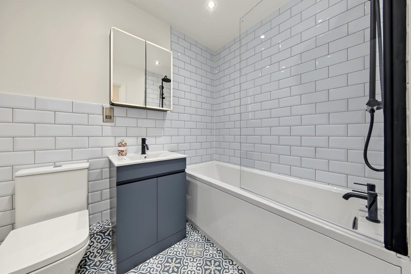 Flat Bartholomew Close in City of London