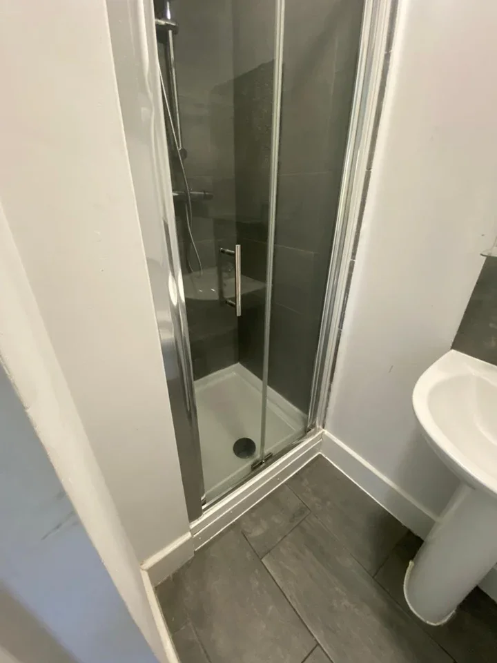 Flat Marchmont Road in Greater London
