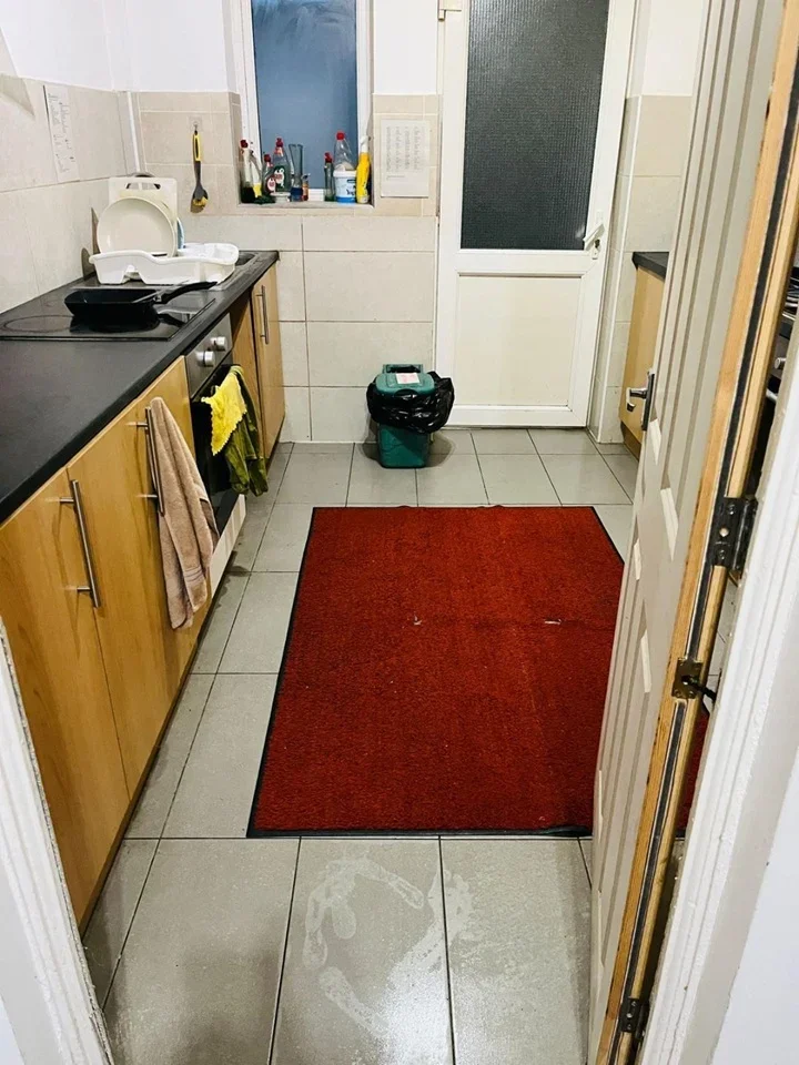 Room Farm Avenue in Greater London