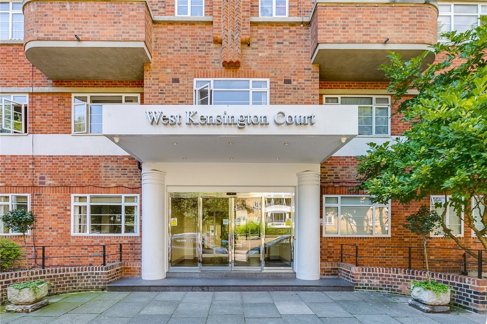 Flat North End Road in Greater London