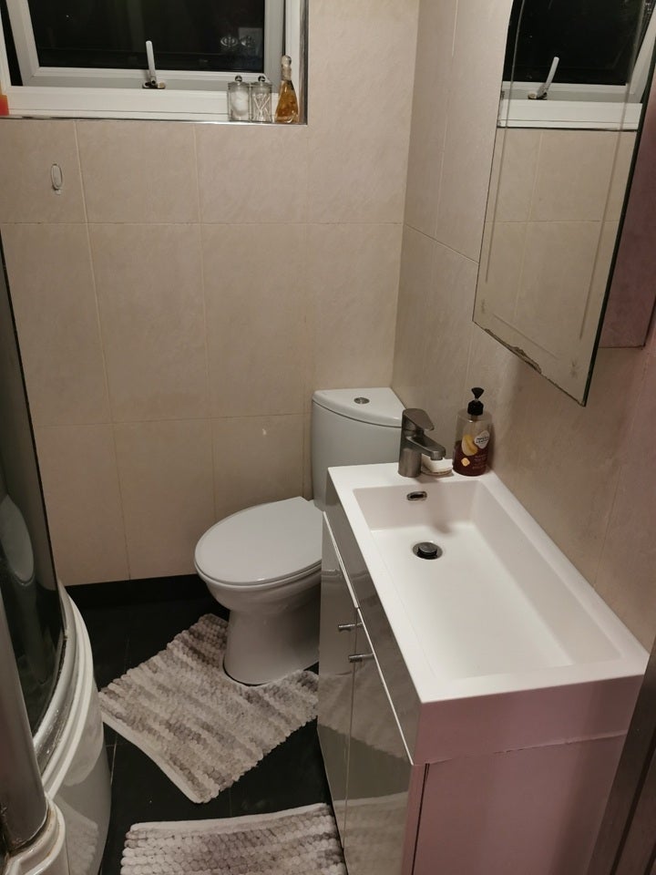 Room Lower Strand in Greater London