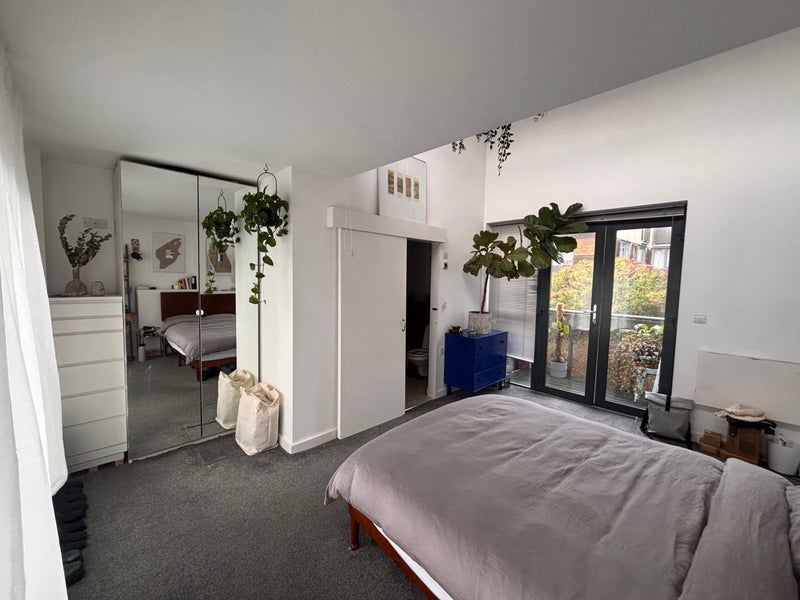 Room Dalston Lane in Greater London