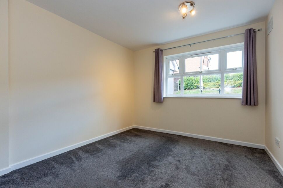 Flat Rawnsley Drive in Kenilworth