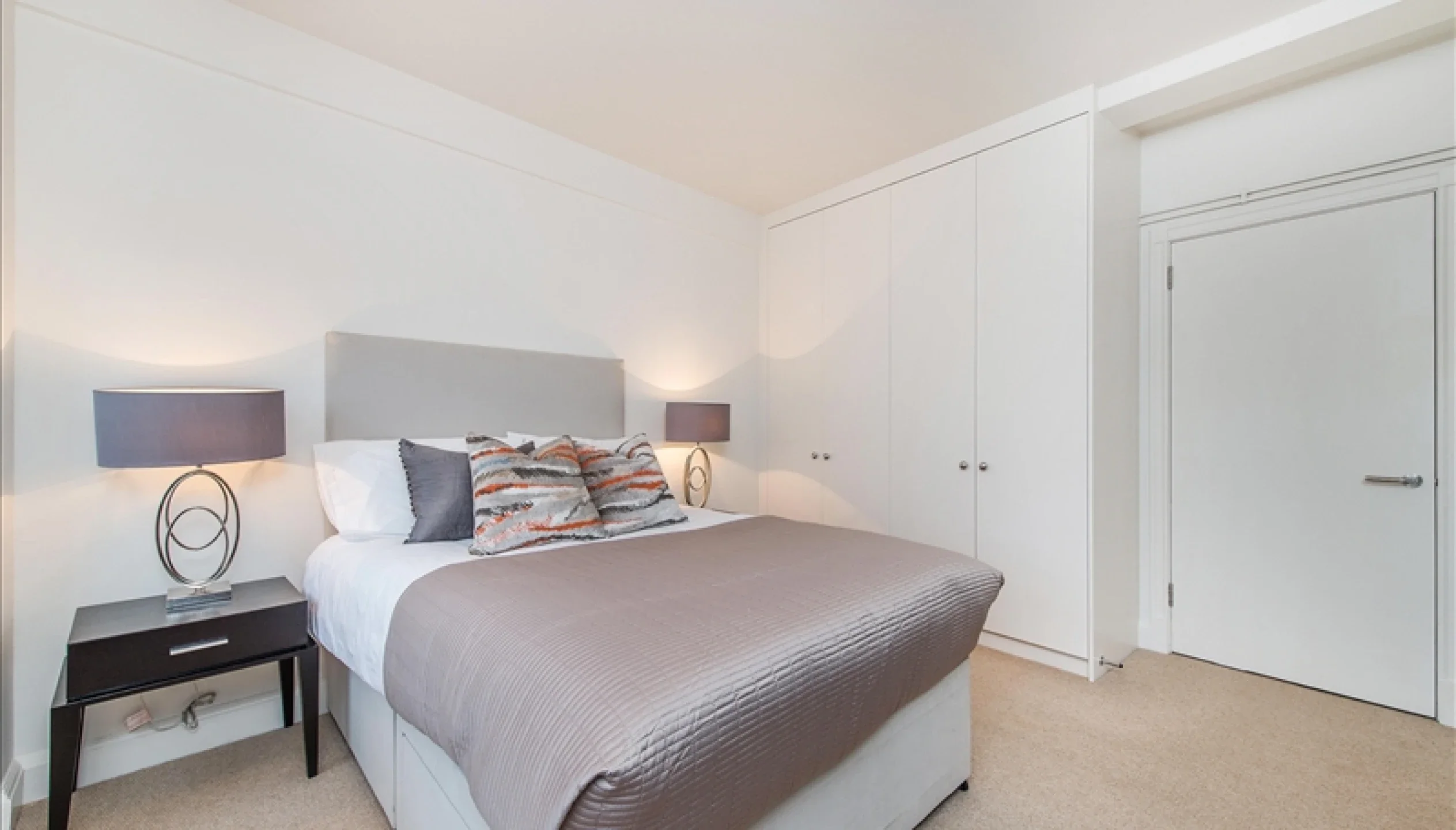 Flat Fulham Road in Greater London