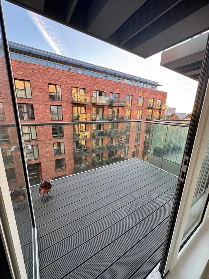 Flat Ironworks Way in Greater London
