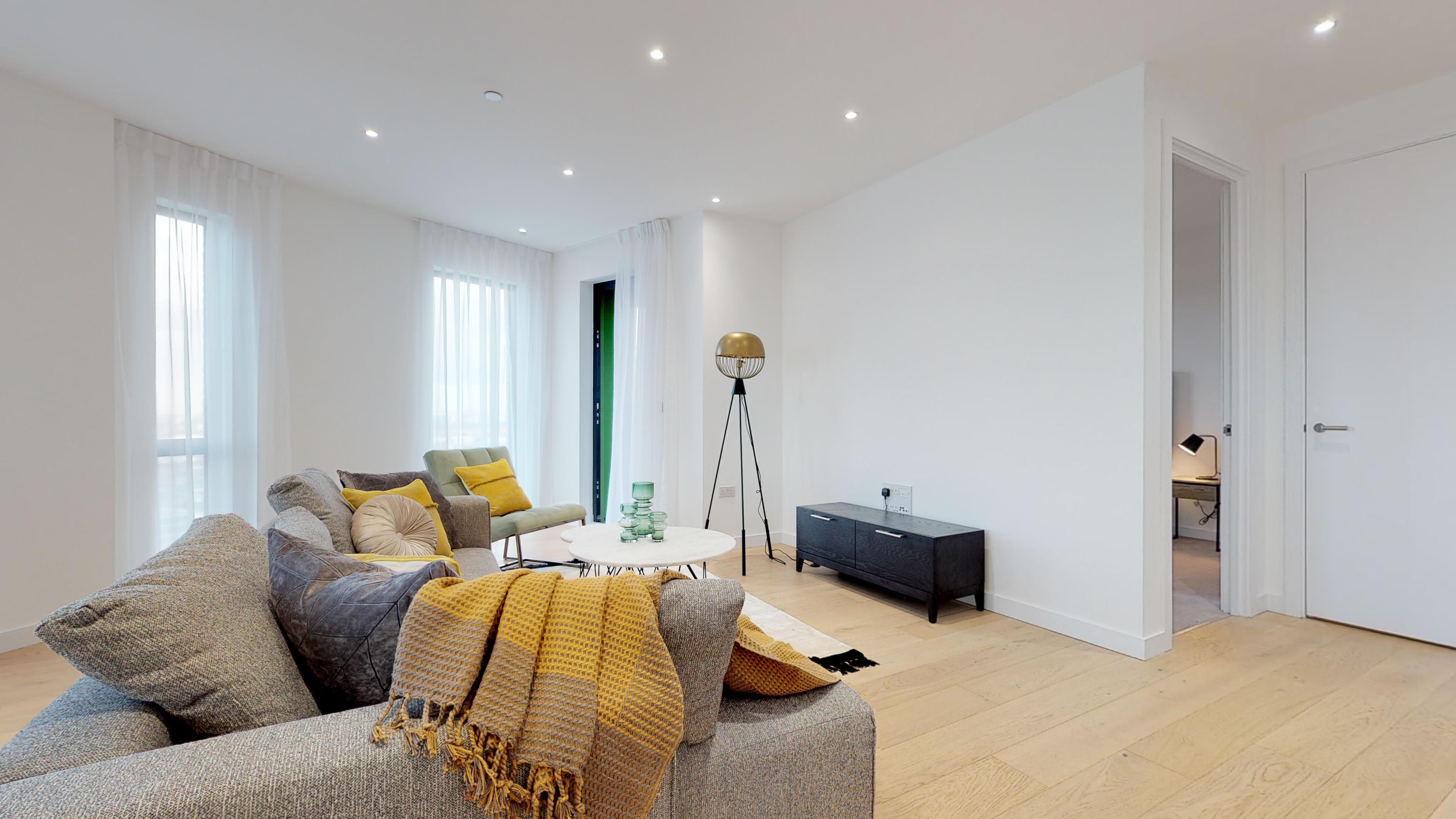 Flat Williamsburg Plaza in Greater London