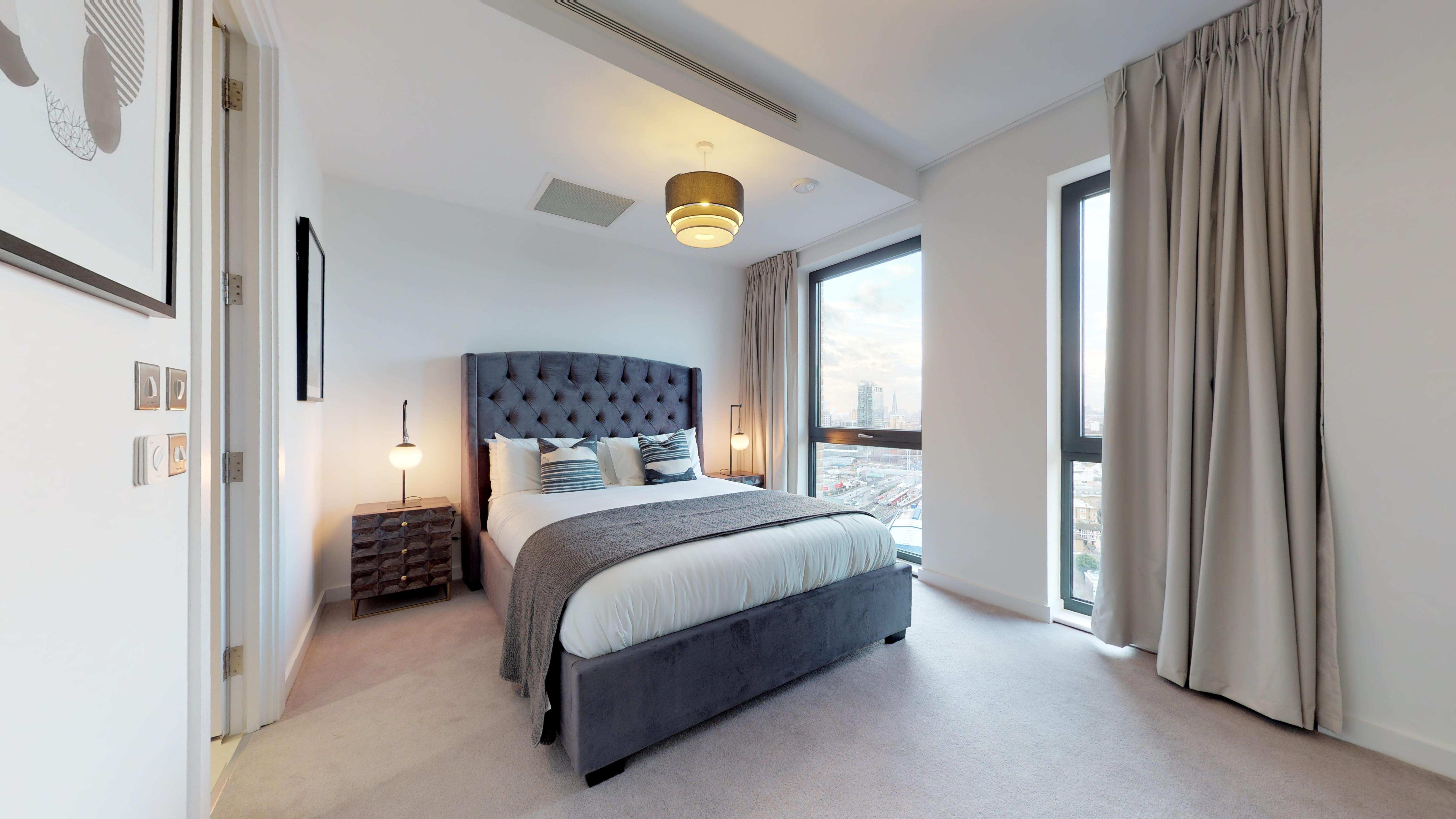 Flat Williamsburg Plaza in Greater London