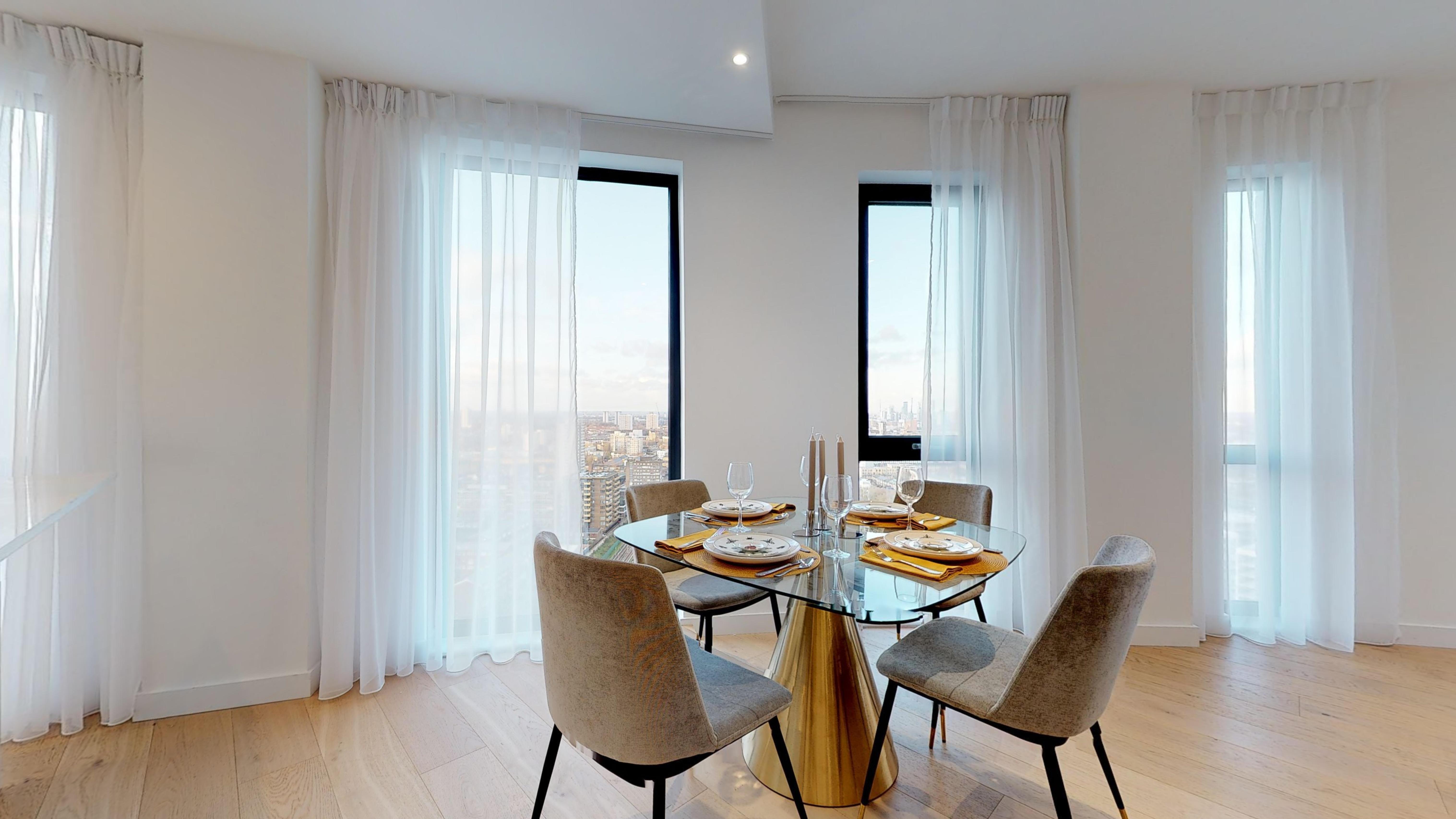Flat Williamsburg Plaza in Greater London