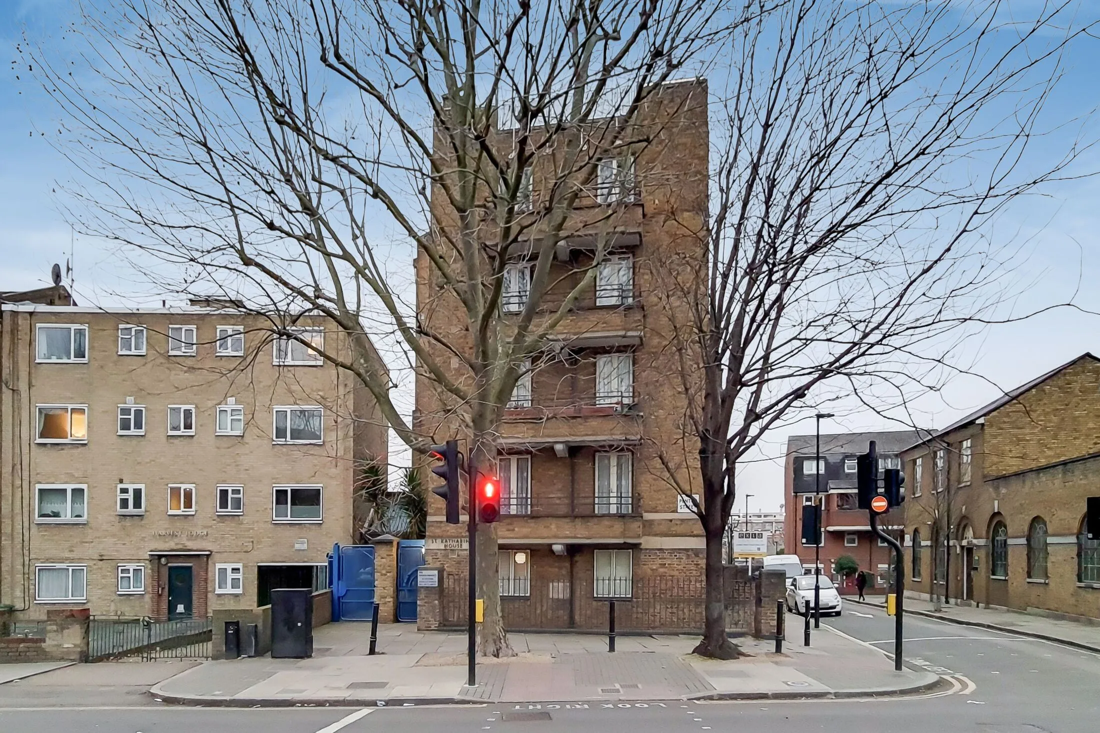 Flat Risinghill Street in Greater London