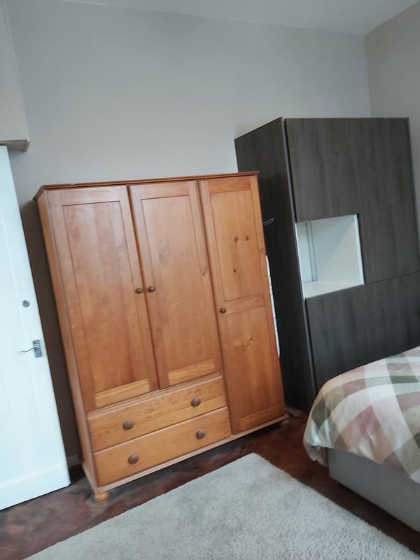 Flat Walliscote Road in Weston-super-Mare