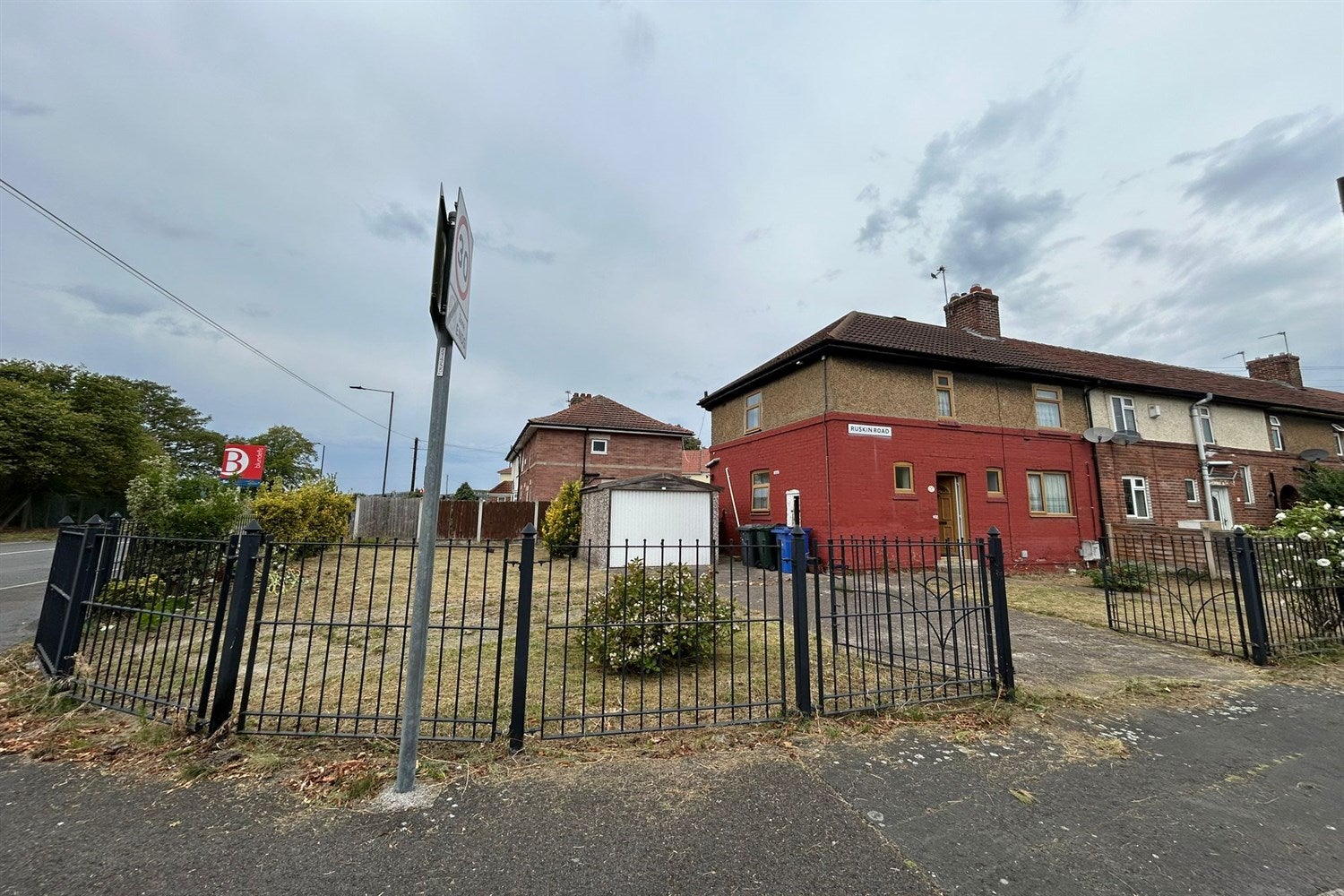 House Ruskin Road in Doncaster