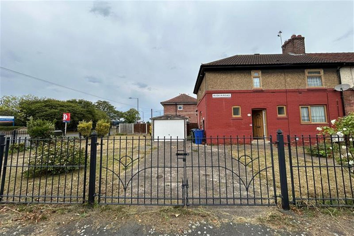 House Ruskin Road in Doncaster