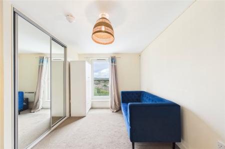 Flat Winterthur Way in Basingstoke and Deane