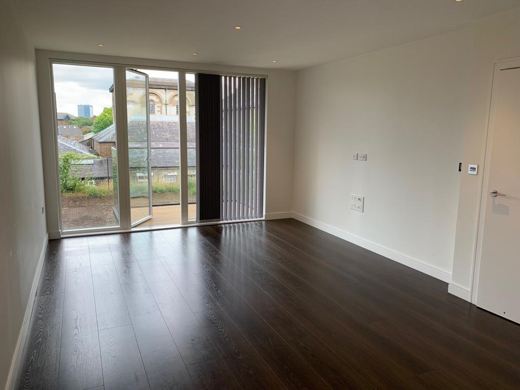 Flat Lionel Road South in Greater London