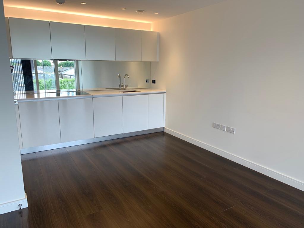 Flat Lionel Road South in Greater London