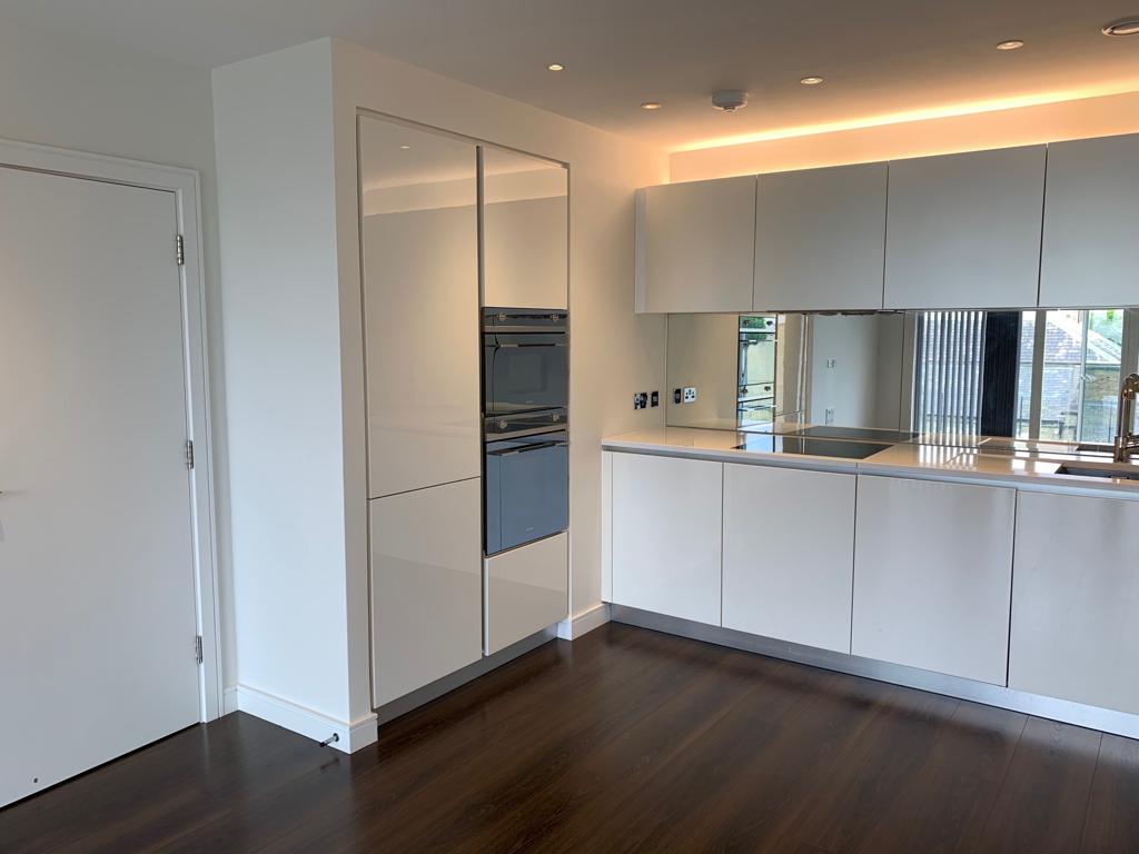 Flat Lionel Road South in Greater London
