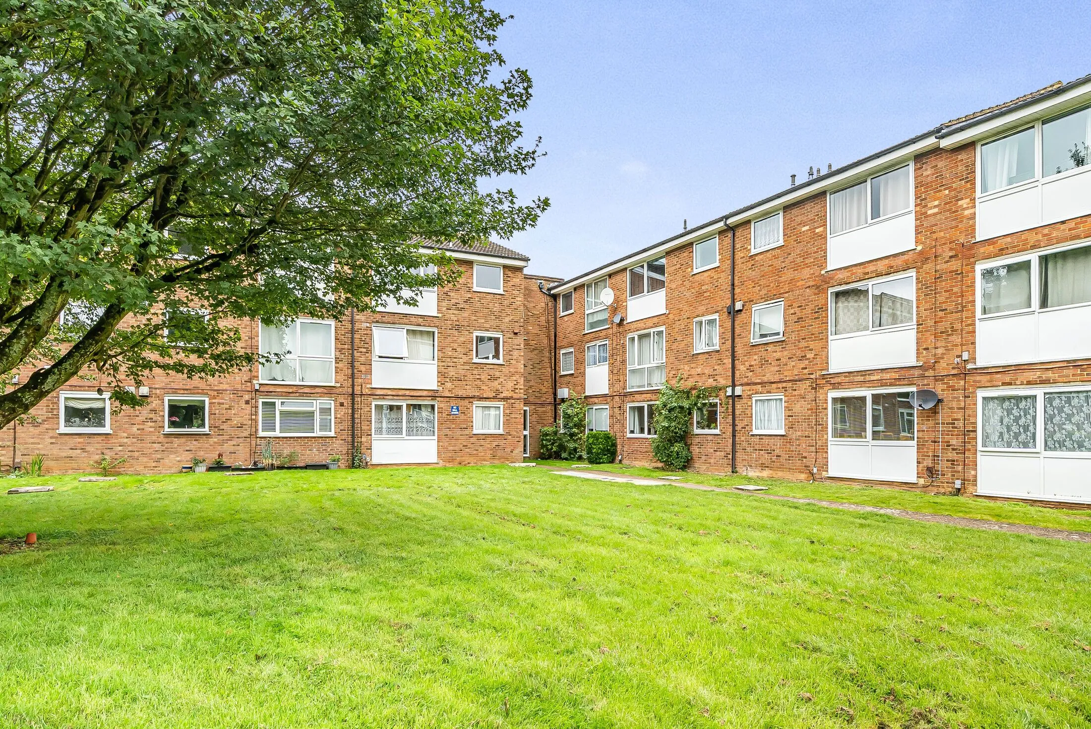 Flat Burns Drive in Dacorum