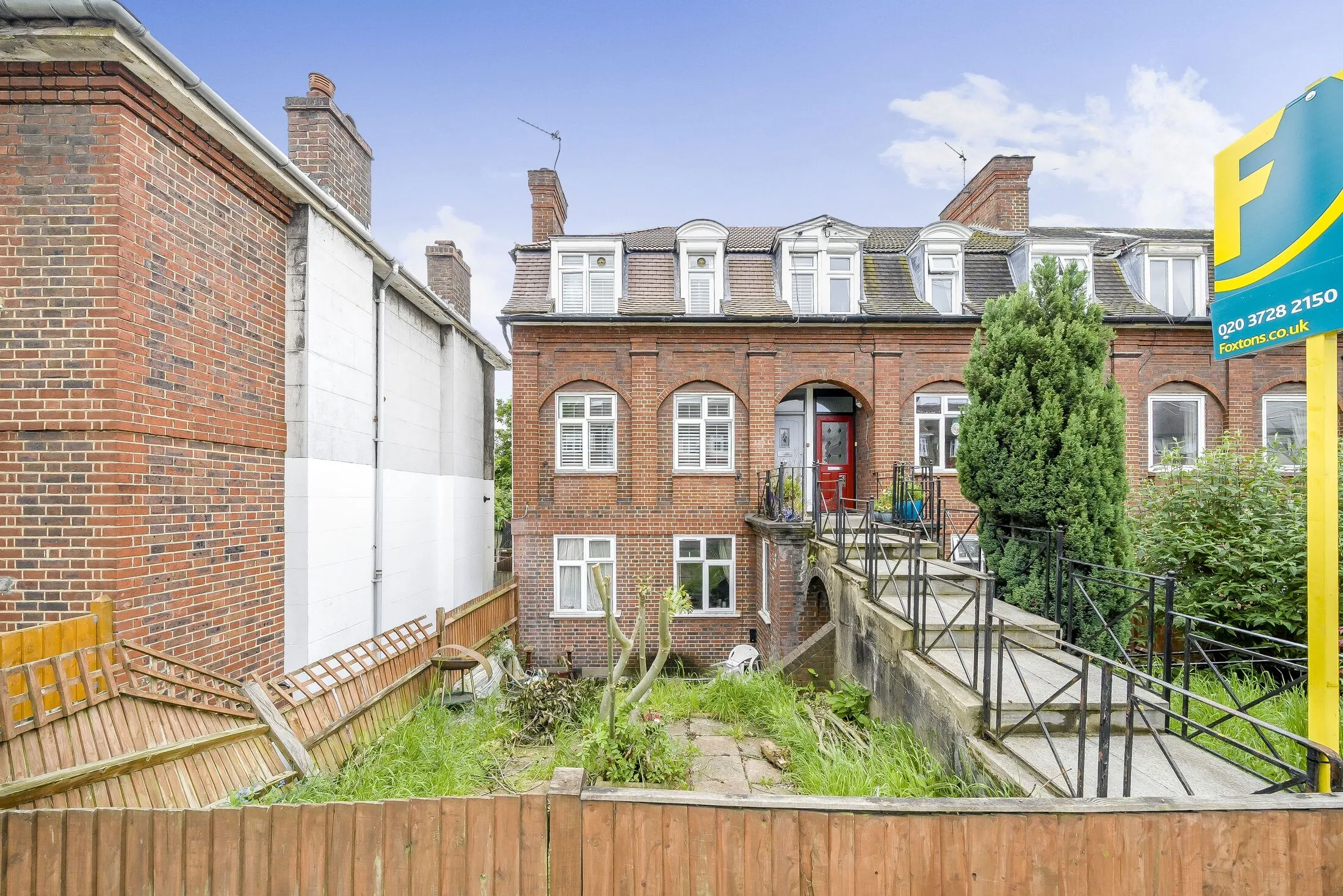 Flat Southcroft Road in Greater London