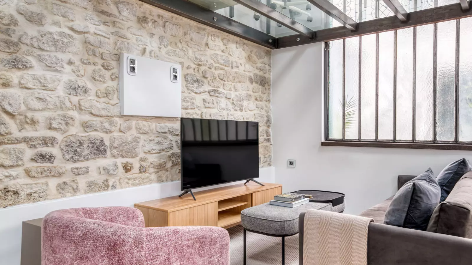 Flat Rue du Commerce in Paris