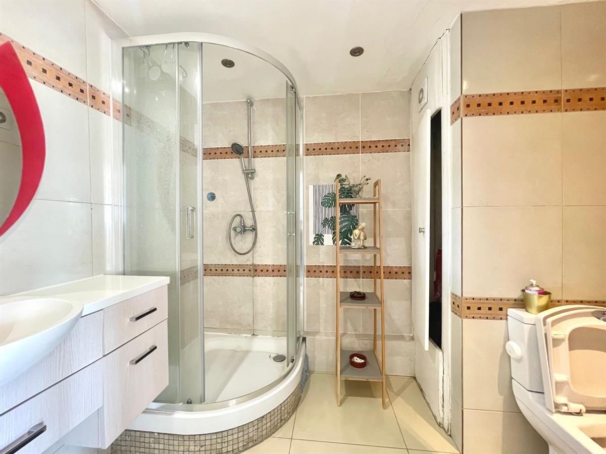 Flat Brill Place in Greater London