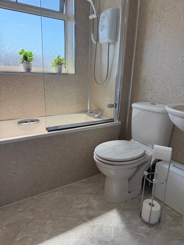 Room Conifer Walk in Nottingham