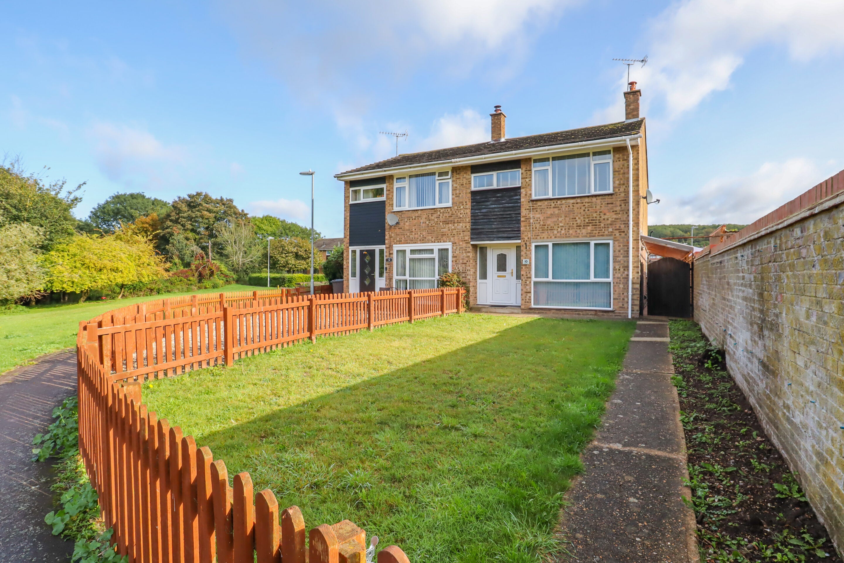 House Stirling Way in Ely