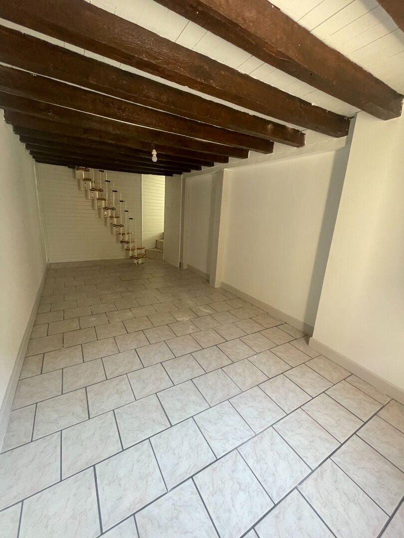House D 323 in Avezé