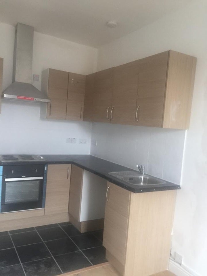 Flat Leeland Road in Greater London