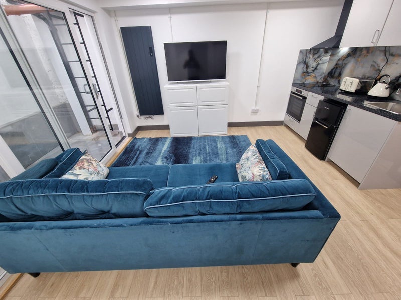 Flat Essex Road in Greater London