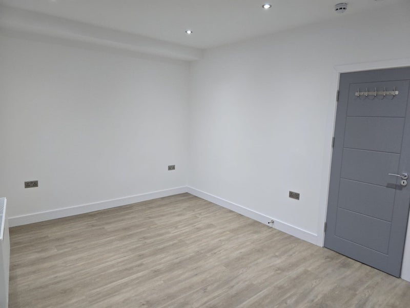 Flat South End in Greater London