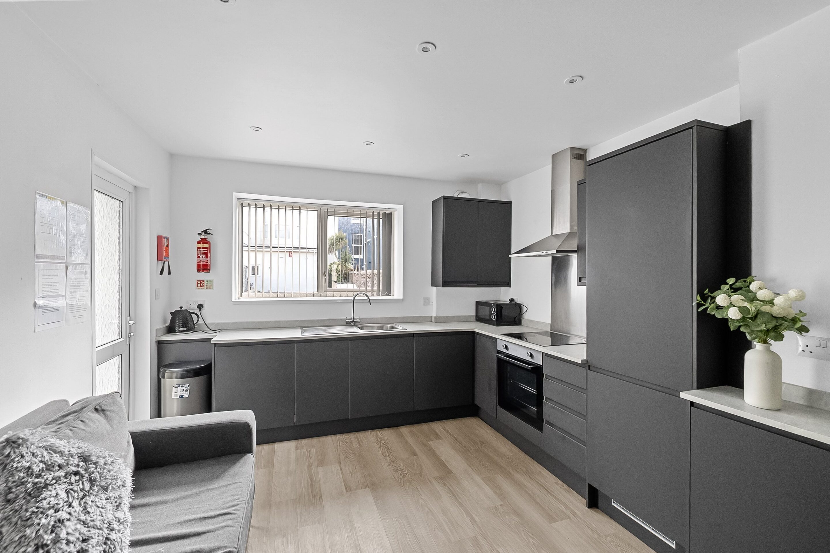 Room Baring Street in Plymouth