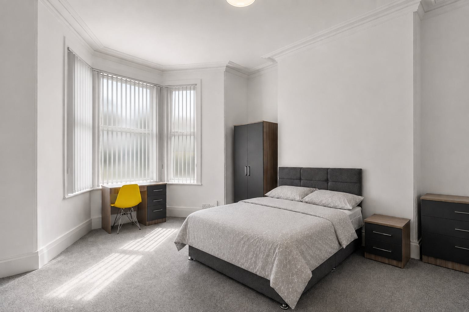 Room Baring Street in Plymouth