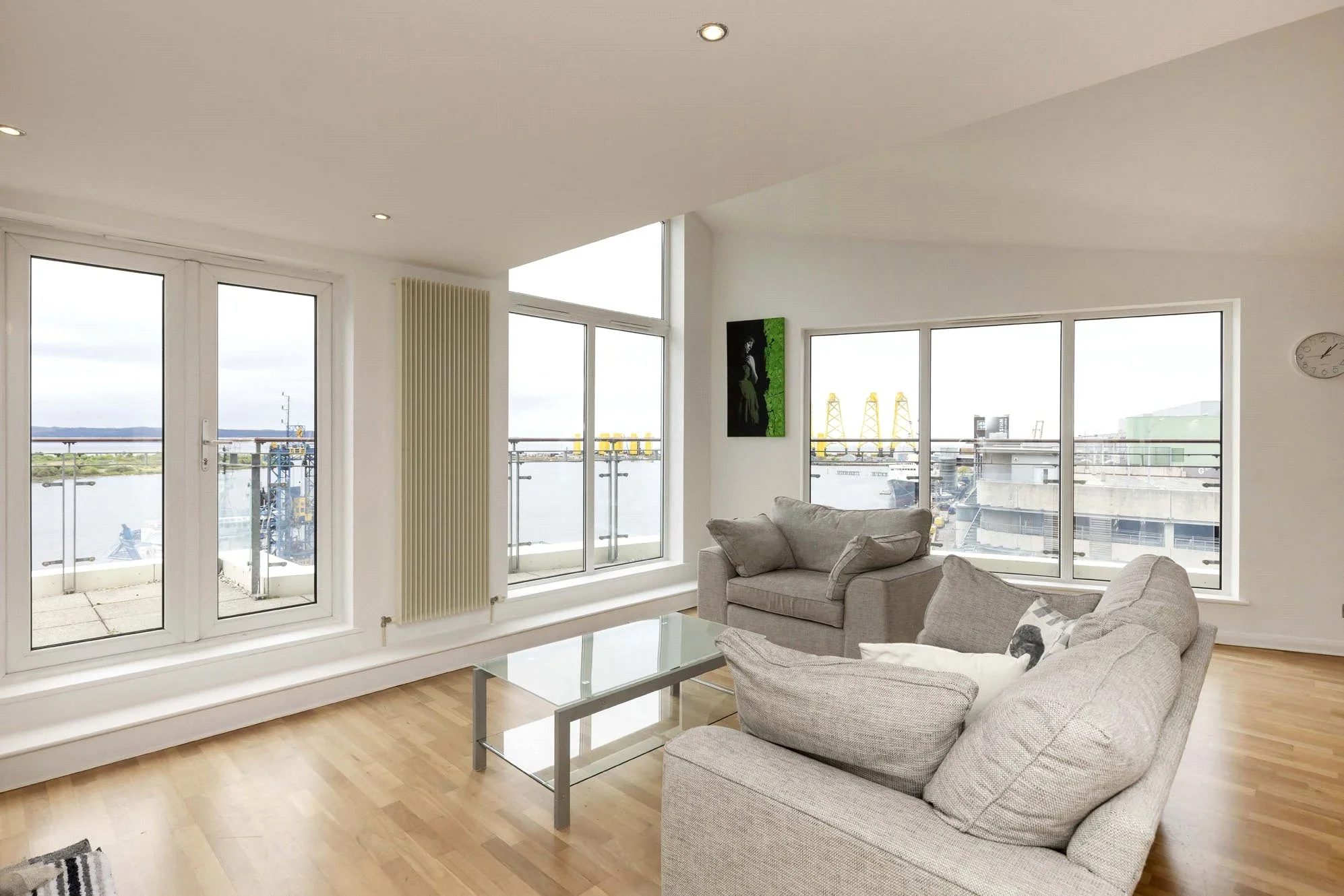 Flat Portland Gardens in City of Edinburgh